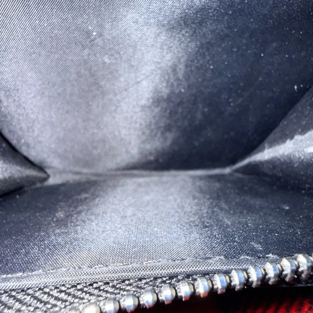 Lot of 6 gently used and new Wallets and 2 Purse Straps. - Picture 4 of 15